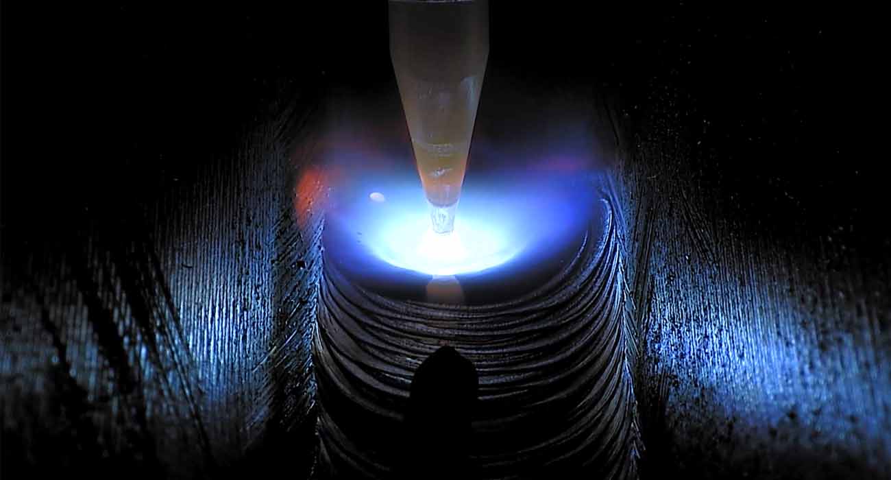 Trailing view of weld using the MeltView PIXI camera in color.