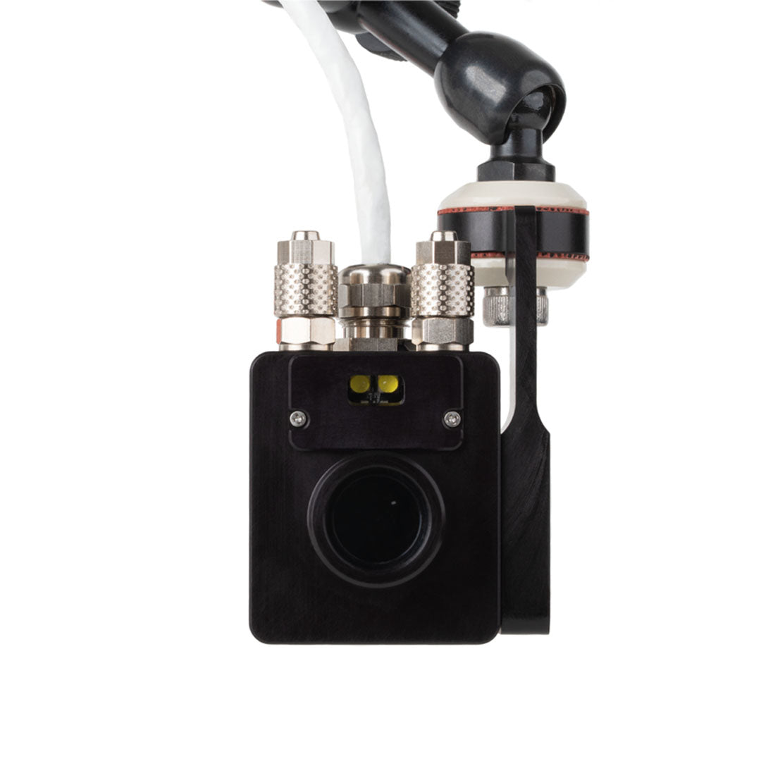 MeltView® TERA welding camera attached to ceramic free arm mount