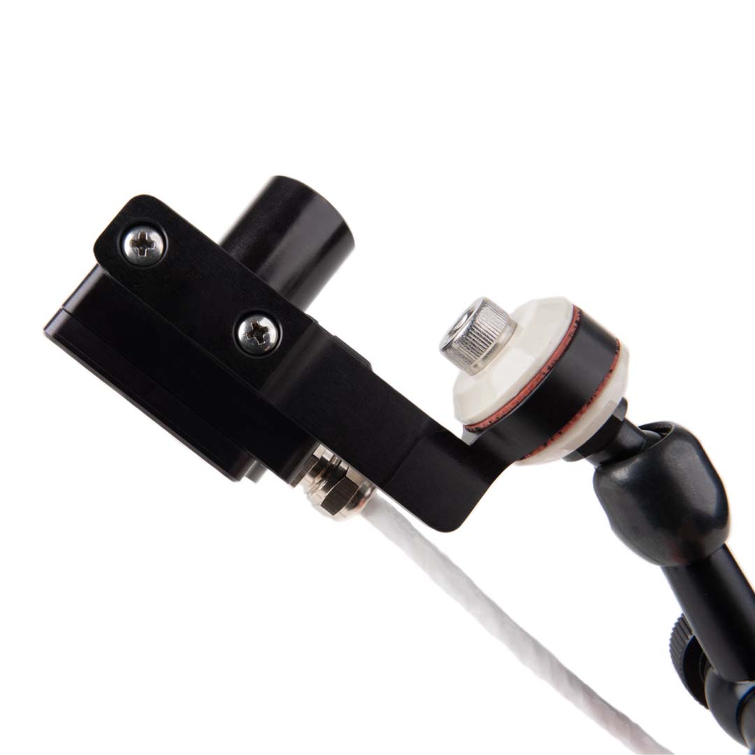 Free arm ceramic mount with the MeltView® TERA camera attached