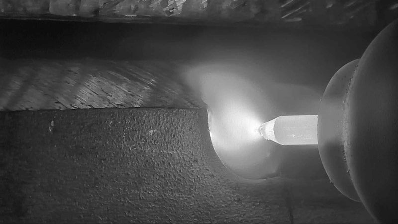 leading view of the weld using the MeltView TERA camera in monochrome.